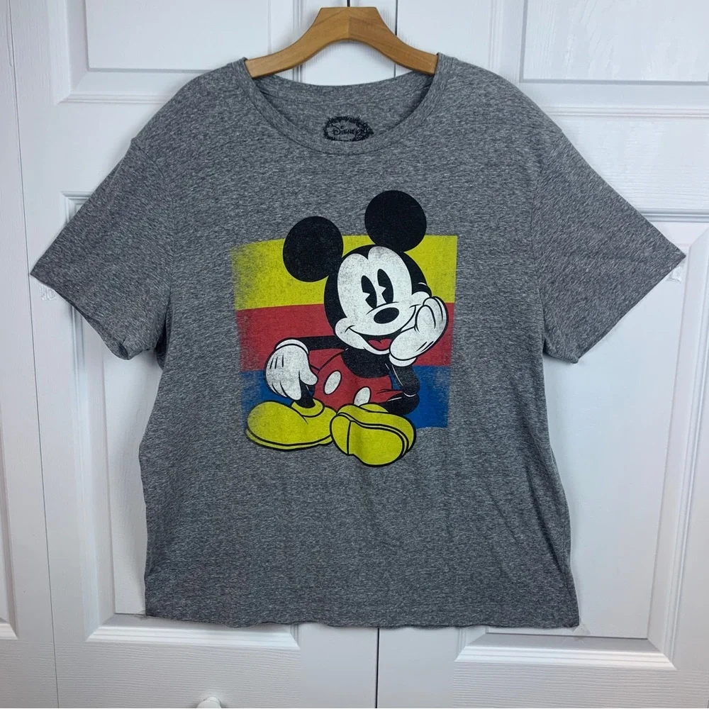 Official Disney Mickey Tee Shirt - Picture 1 of 5